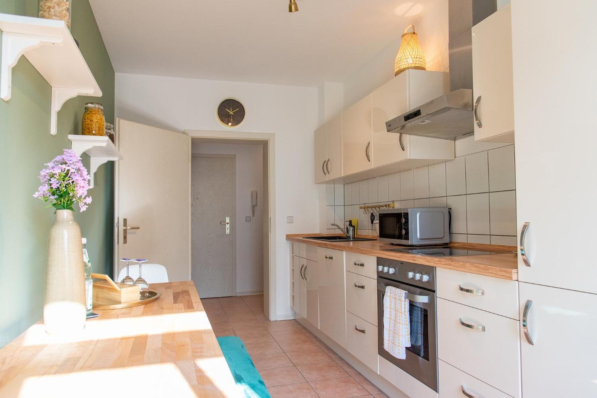 Stilvolles Apartment mit Balkon / Netflix + WIFI&zentrumsnah Chemnitz Exterior foto